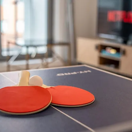 Ping Pong - City Centre Suite - Close To Mailbox Netflix, King Size Bed, Toiletries & Wifi - Sleeps 4 Birmingham Exterior photo